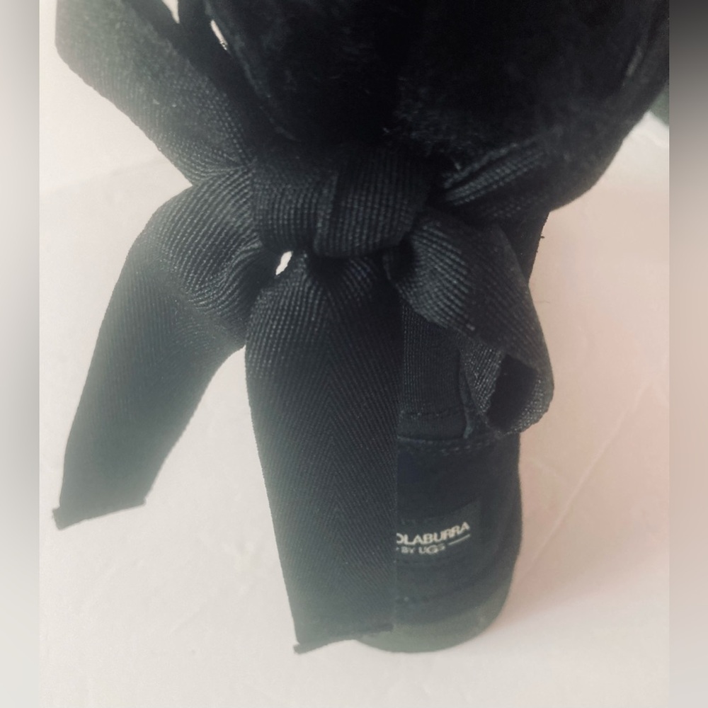 UGG SZ 7 Women's Black Suede Winter Boots faux fur lining and Bow detail - Picture 8 of 9